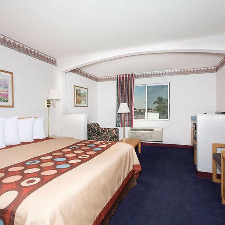 Days Inn By Wyndham Phoenix West Bagian luar foto