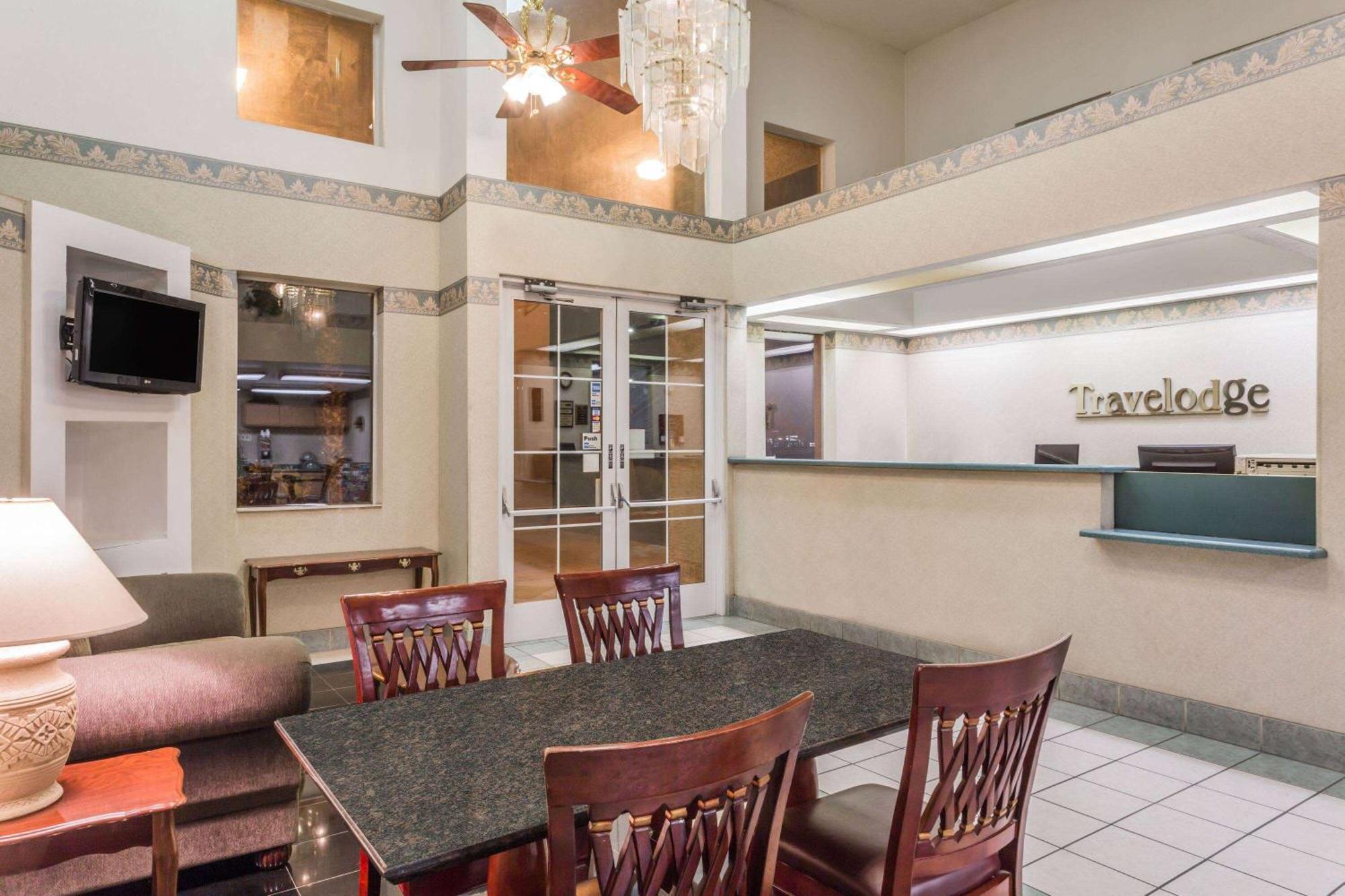 Days Inn By Wyndham Phoenix West Bagian luar foto